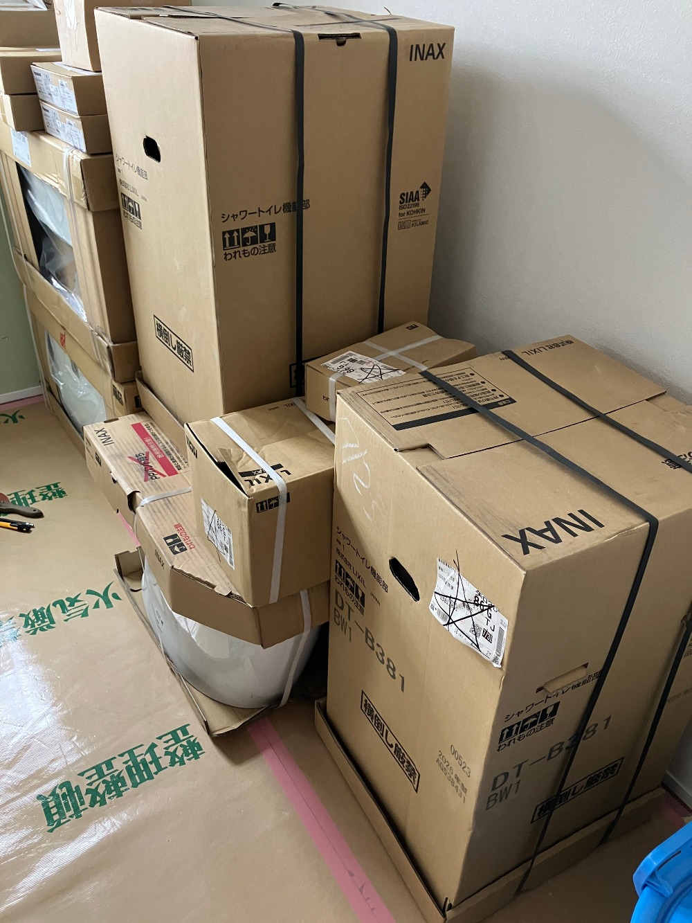 トレイ設備の納品