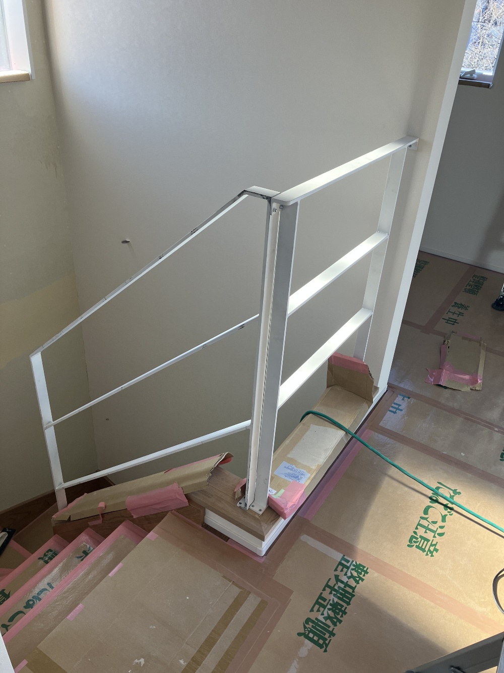 鉄骨手すりの塗装下地